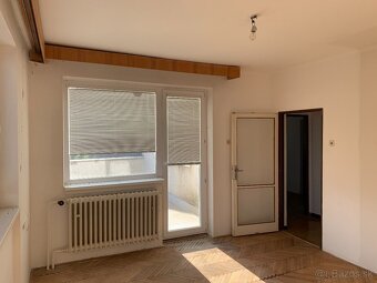 Predáme dom v krásnom prostredí centra Serede - 8