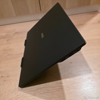 LG Gram Pro 17, 32GB, 2TB, RTX 5050, záruka 21m CyberPort.de - 8