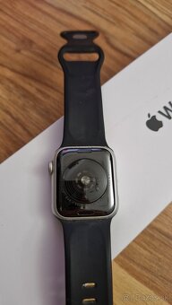 Iphone 15 black, apple watch SE - 8