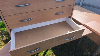 Kancelársky nábytok - 8