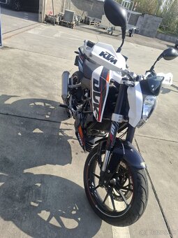 Motorka KTM 125 DUKE - 8