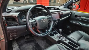 Predám Toyota Hilux 2,8D - 8
