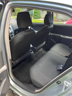 Toyota Yaris 1.3benzin - 8