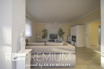 Priestranný rodinný dom s krásnou záhradou v obci Edelstal,  - 8