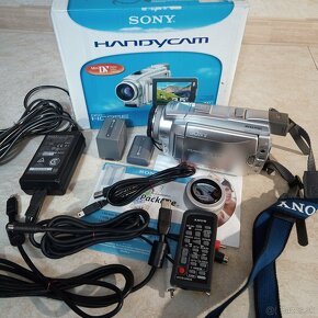 Sony DCR-HC85E polo-profesionalna kamera na MINI DV v TOP - 8