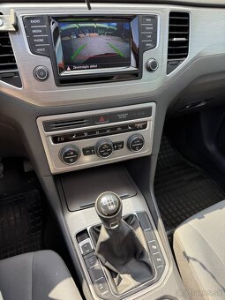 Volkswagen Golf Sportsvan 2.0 TDI 150k Highline - 8