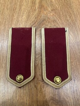 Konvlut starých komunistických predmetov - 8