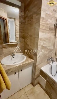 Samostatná izba v zrekonštruovanom 3-izbovom byte – Exnárova - 8