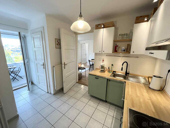 Prenájom 2 izbového bytu na ulici Dobrovského Bratislava I - 8