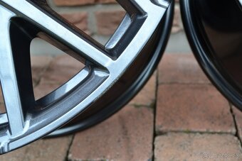 5x114,3 R18 Hlinikove disky Original Honda Civic - 8