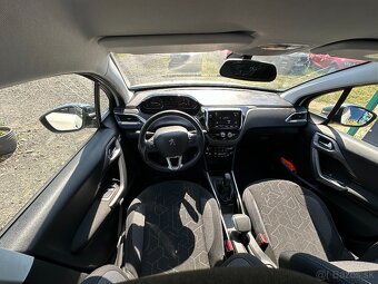 Peugeot 2008 1.2 PureTech-Style--rv:8.8.2018-76tis km-- - 8