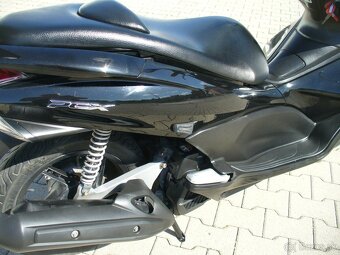 Honda PCX 125 i - 8