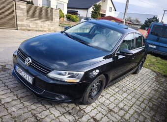 VW Jetta 1.6TDI DSG - 8
