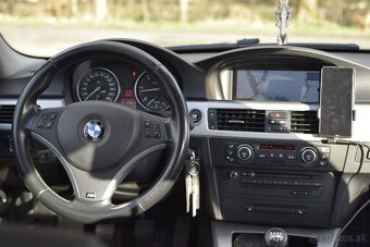 BMW E91 330d LCI - 8