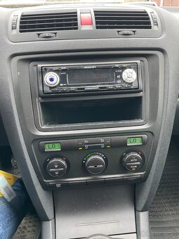 Škoda Octavia 1.9 TDI kombi - 8