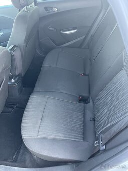 Opel Astra Kombi 2012 - 8