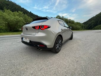 Mazda 3 2.5 e-Skyactiv G140 mHEV Exclusive-line 6MT - 8
