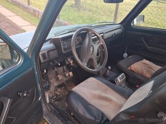 Lada Niva 1.7 (4x4) - 8