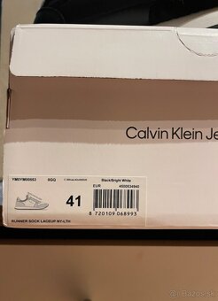 Calvin Klein - 8