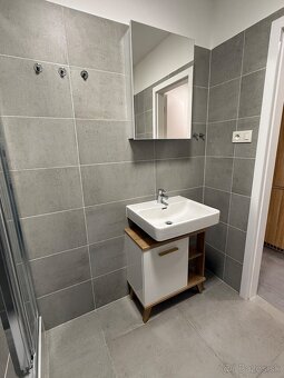 Prenajmem 2i byt v BA1 - 8