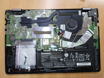 Lenovo Yoga 500 - 8