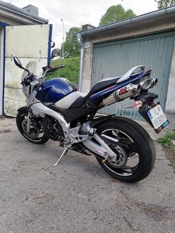 SUZUKI GSR 600 - 8
