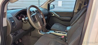 Nissan Pathfinder 2.5 dCi 4x4 - 8