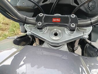Aprilia Caponord 1000 - 8