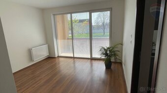 PRENÁJOM: EXKLUZÍVNA PONUKA -CENTRUM MESTA DUNAJSKEJ STREDY - 8