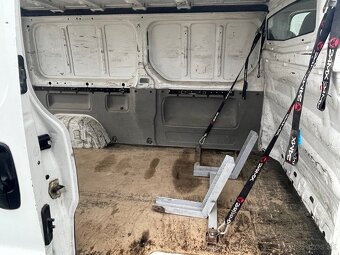 Renault Trafic 2.0dci - 8