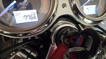 Triumph THRUXTON RS CHROME EDITION 2023 - 8