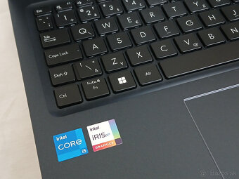 Nový notebook ASUS Vivobook 15 X1502VA-NJ875W - 8