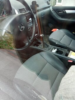 Mercedes A-180 - 8