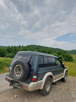 Mitsubishi Pajero - 8