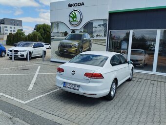 Predám VW Passat sedan - 8