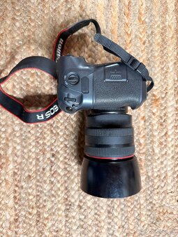 Canon EOS R + 85mm f1,2 1400€ spolu - 8