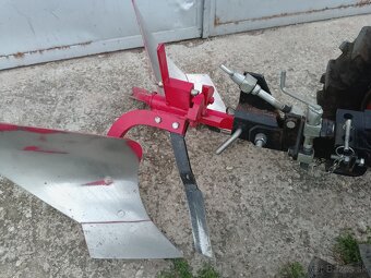 Vari  malotraktor DSK-317,motor jikov JM4-003V,pluh, těleso - 8