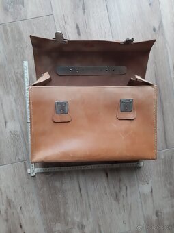 Stará kožená kabela - 8
