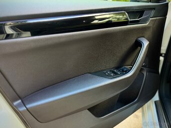 ŠKODA SUPERB 2.0 TDi 4x4 Laurin & Klement - 8