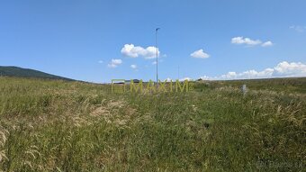 Stavebný pozemok 681 m2 v Štitároch - 8