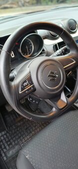 Suziku Swift 1,3 benzín + hev (hybrid) 2020 - 8