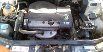 Škoda Octavia 1,6i 55kw kód AEE - 8