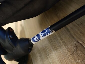 Hamilton by yoop R1 - 8