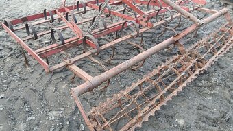 Rozmetadlo umelych hnojiv 300l - 8