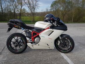 Ducati 848 - 8