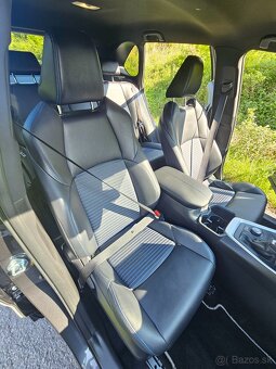 Toyota Rav4 Hybrid AWD Selection - 8