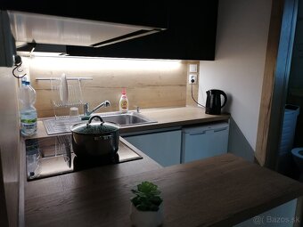 Moderný 2 izbový zariadený byt v centre KE - 8