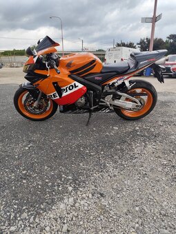 Honda CBR 600 RR - 8