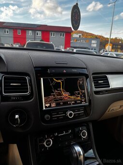 Volkswagen Touareg 3.0 TDI - 8