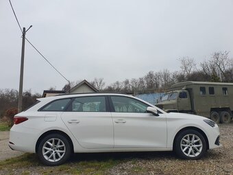 Predám Seat Leon combi style 2.0 Tdi DSG Virtual cockpit - 8